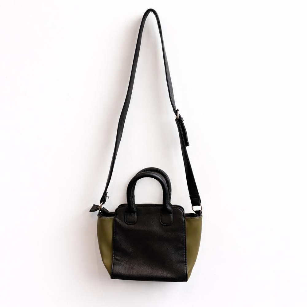 Missguided Black and Olive Crossbody Bag